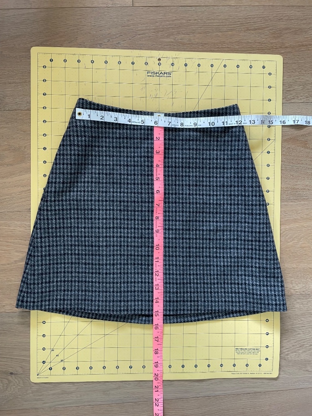 Aritzia Wilfred Plaid Mini Skirt - Size 0 - Picture 6 of 7